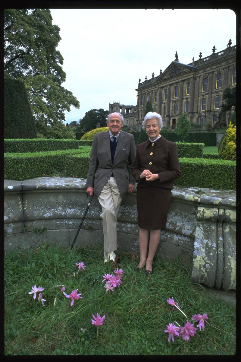 oybat's tweet image. Heading to the @TheArtsSociety_ Lincoln tonight to lecture for them on the life &amp;amp; times of Debo, Mitford, Duchess of Devonshire &amp;amp; (in her own words) 'house-wife' &amp;amp; about the impact she had on
@ChatsworthHouse &amp;amp; its visitor businesses with her husband Andrew over more than 50 yrs.