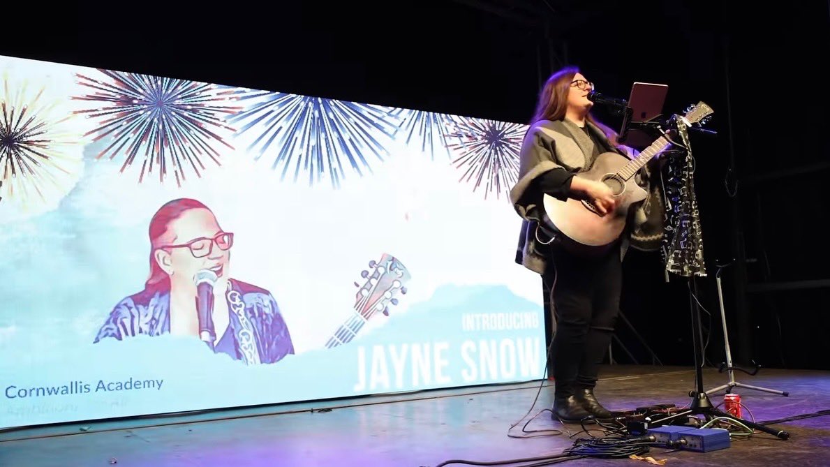 Jayne Snow tweet media