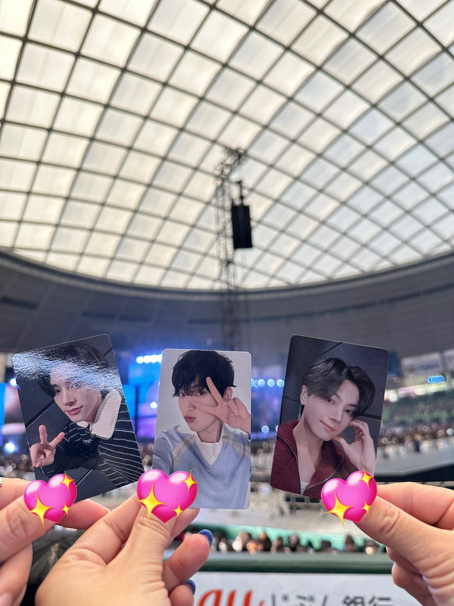 simyuki_1013's tweet photo. WALK THE LINE💙
長いFATEをずっと見てきたのでwガラッと変わって新鮮だった〜
なによりジェイくまに⚡️落ちました🤒❤️

会いたい人にも会えたし、次の大阪も楽しみ〜🐙

#ENHYPEN
#ENHYPEN_JAKE
#WALKTHELINE_IN_JAPAN https://t.co/OMls1HFf6L