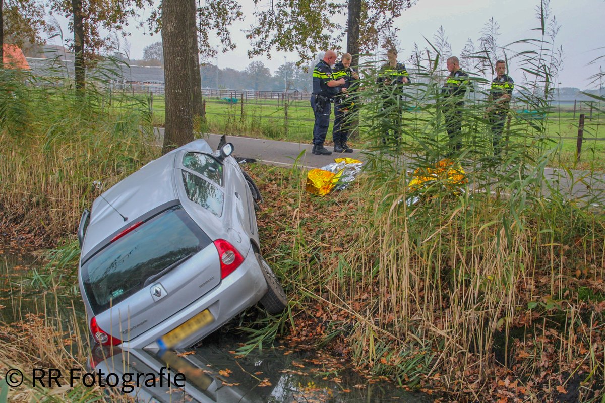 Auto te water na vermoedelijke inbraak in Woudenberg