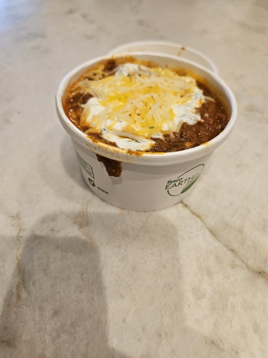 GooseGascho's tweet photo. @BurgervilleUSA just stopped at your Wilsonville location.  You charged $7+ for the smallest cup of chili ever.  I understand inflation, but you have taken it to a new level #donewithburgerville https://t.co/qaLFeZ10Ll