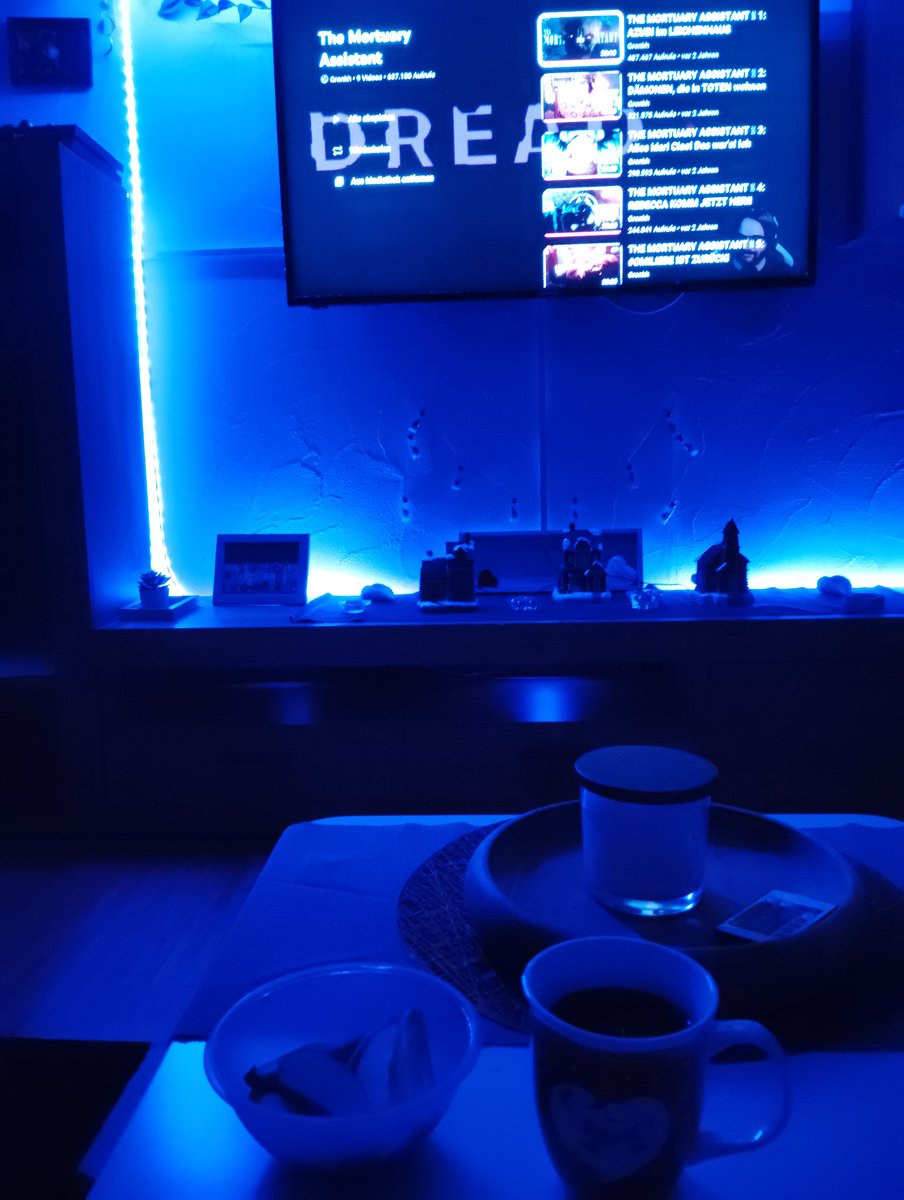 Heißer Kinderpunsch und let's plays ❤️ 

#Punschliebe
#Couchmodus
#Gronkh