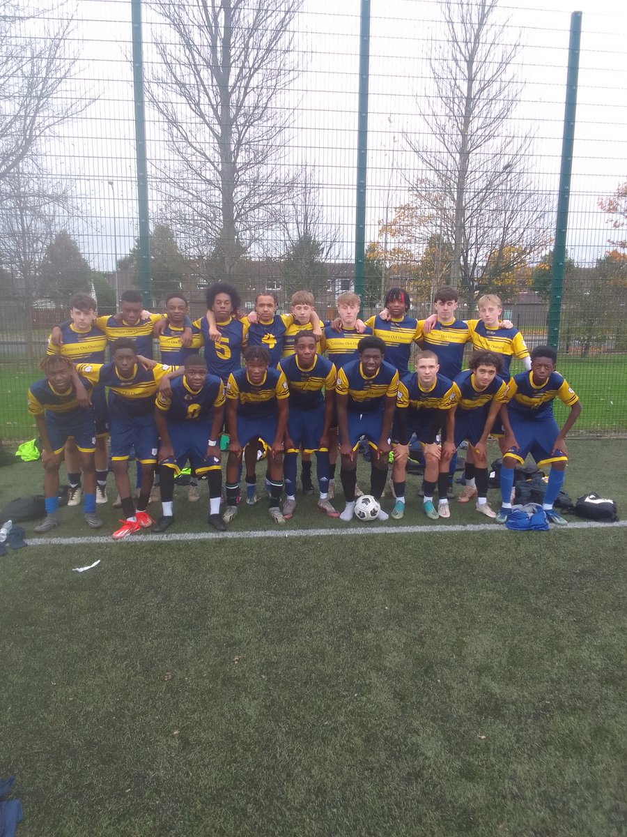 CCCPEandSport's tweet photo. Congrats to our U17s Soccer lads with a narrow win over Colaiste Na Ninse on Friday with a 2-1 score line. 
In a tight game, with some great football on show we scored a late winner to grab all 3 points. Scorers were Devante and Finn Madine with Samuel O &amp; Jason in goal excellent https://t.co/RCuuIlCoo4