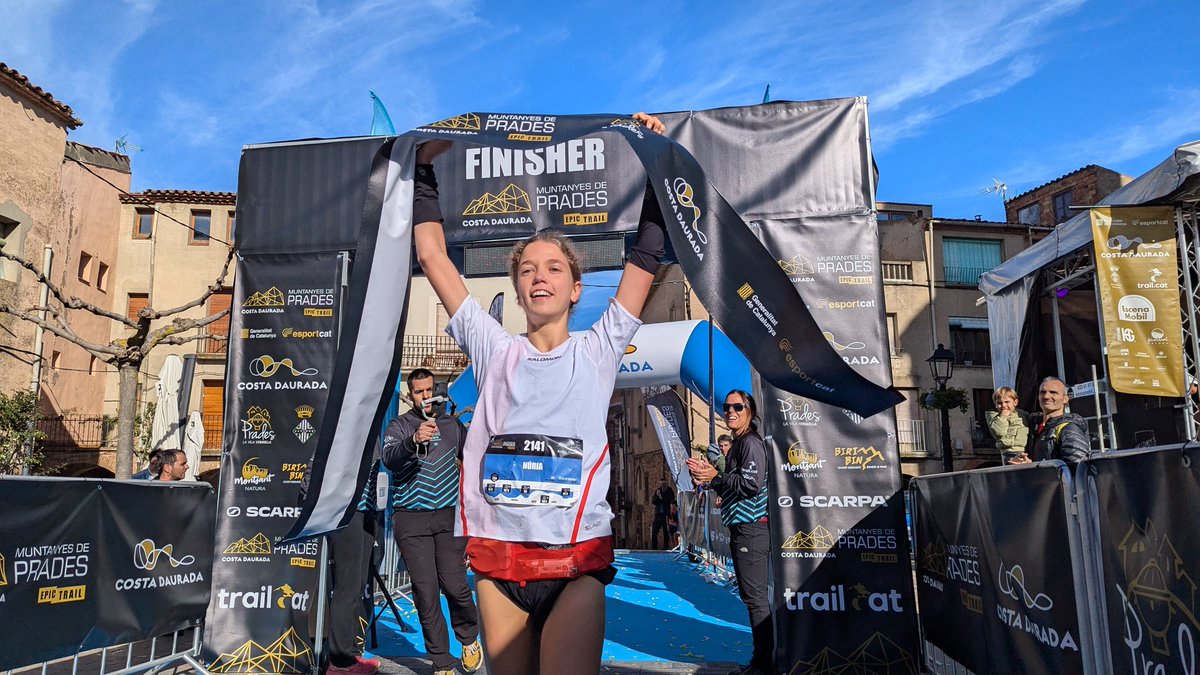 pradesepictrail's tweet photo. Podium femenino 25K EDA

🥇Núria Llansó 2:05:51
🥈 Natalia González 2:08:00
🥉 Eli Gordón 2:15:45 https://t.co/mnJsUoT0Fd