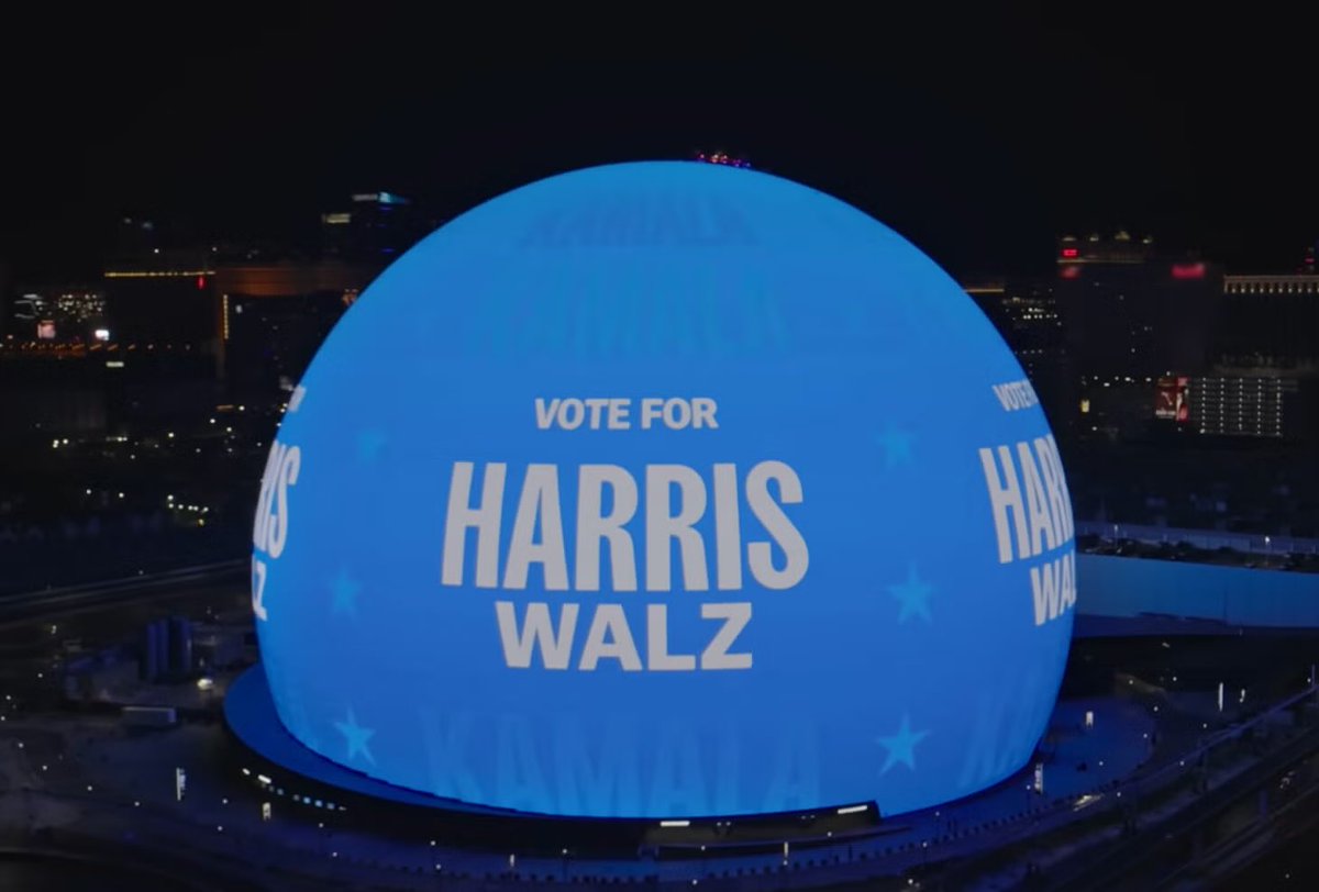 TheLastFarm's tweet image. They spent $450,000 per day on this 🥴