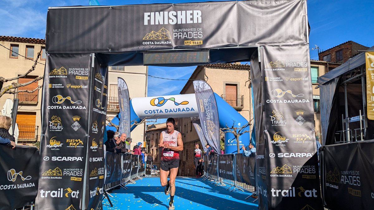 pradesepictrail's tweet photo. Podium masculino 12K

🥇Oriol Gibert 1:05:21
🥈José María García 1:08:26
🥉4️⃣Andreu Sancho 1:12:32
🥉4️⃣Alex Mestre 1:12:32 https://t.co/kpG07pDCqW