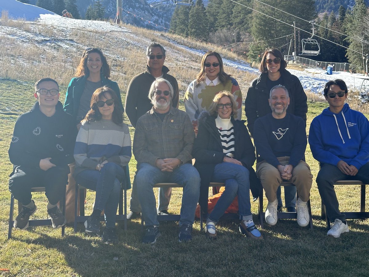 SundanceSatter's tweet photo. Group Photos @Sundanceorg #EpisodicLab with a super talented group of writers and advisors. Much learning, creativity and meaningful connection to our artist community! https://t.co/cSwmViXcVe