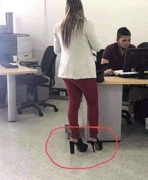 #Diseñadores gráficos les comparto ejemo gráfico, diferencia entre Bold e Itálica