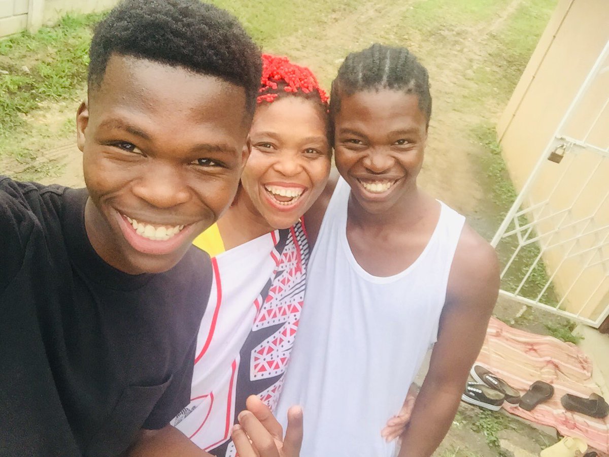Alexander4tress's tweet photo. My Mom and my Big bro🌍❤️🫂 https://t.co/iem3lJsm8h