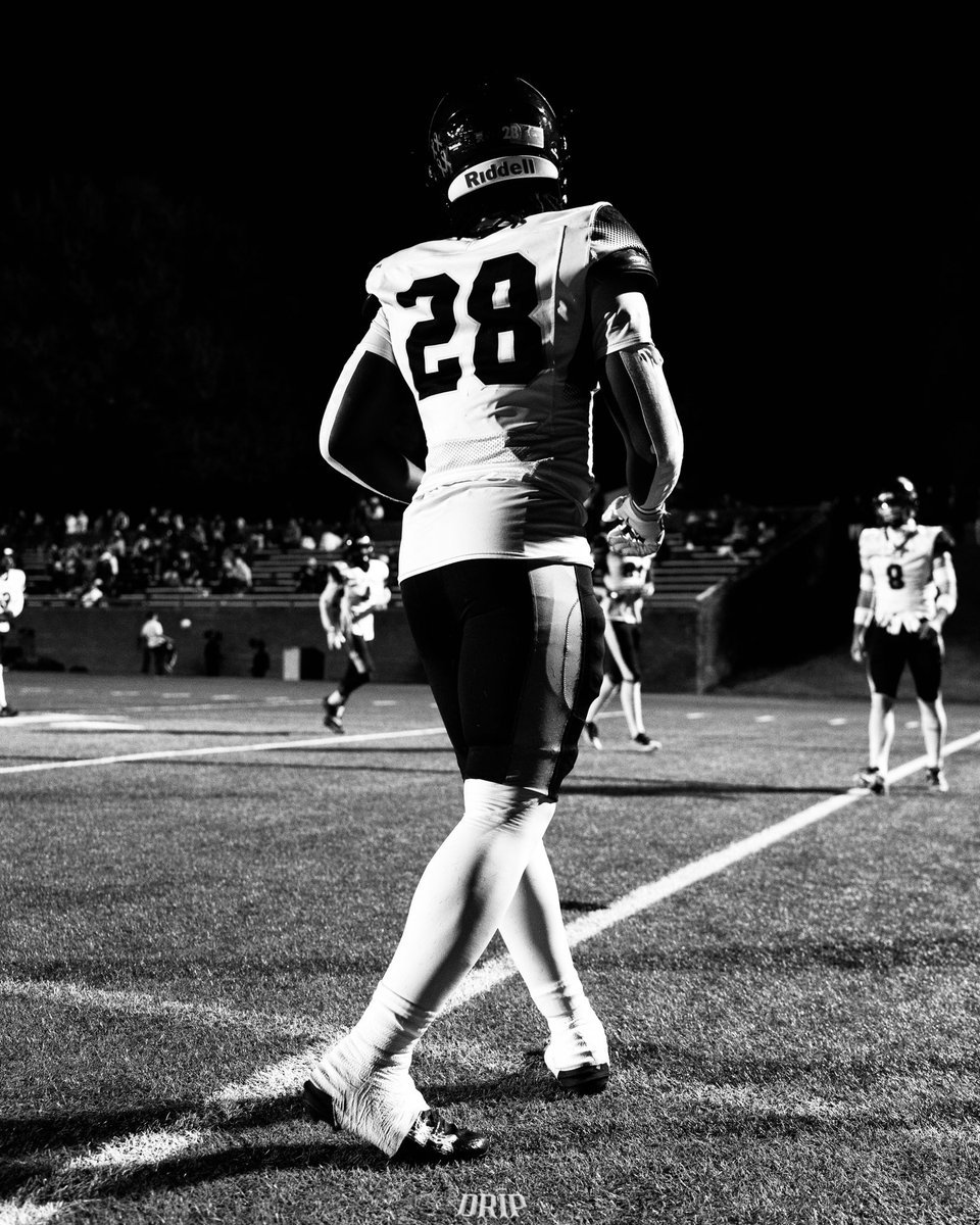 Junior Year Film 🎥:

- 1,301 Yards 
- 17.5 Carry AVG
- 7.4 YPC
- 8 TDs 🛁
- Conference Leading Rusher 

- 5’11 205 RB 
- (9.5 Games Played)

<a href="/dhglover/">🏈Coach Glove🏈</a> <a href="/RocCarmichael/">Roc Carmichael</a> <a href="/EricOfficialDMV/">Eric Christian</a> <a href="/EdOBrienCFB/">EdOBrienCFB</a> <a href="/tdhald/">Todd Haldis</a> <a href="/CoachTabannah/">Devonta Tabannah</a> <a href="/skylersprings/">Coach Skyler Springs</a> <a href="/Spotlight39_Pod/">SPOTLIGHT 39</a> 

hudl.com/v/2QLeDE