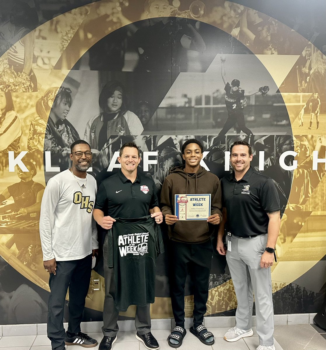 Clay County Athletics (@oneclaysports) on Twitter photo 🚨ATHLETE OF THE WEEK🚨
Congrats to Rodney Townsend from <a href="/OHSKnightsFB/">Oakleaf HS Football</a> for being selected as our <a href="/Preferred_PT/">Preferred PT</a> / <a href="/SoutheastOrthos/">Southeast Orthopedic Specialists</a> Clay County Athlete of The Week‼️
🔵 106 yd Pick 6
🔵 6 Tackles
🔵 2 PD
🔵 5/5 for 98 yds passing (@ QB)
Apparel Sponsor: <a href="/BSNSPORTS_NoFL/">BSNSPORTS_NoFL</a> 🚨ATHLETE OF THE WEEK🚨
Congrats to Rodney Townsend from <a href="/OHSKnightsFB/">Oakleaf HS Football</a> for being selected as our <a href="/Preferred_PT/">Preferred PT</a> / <a href="/SoutheastOrthos/">Southeast Orthopedic Specialists</a> Clay County Athlete of The Week‼️
🔵 106 yd Pick 6
🔵 6 Tackles
🔵 2 PD
🔵 5/5 for 98 yds passing (@ QB)
Apparel Sponsor: <a href="/BSNSPORTS_NoFL/">BSNSPORTS_NoFL</a>