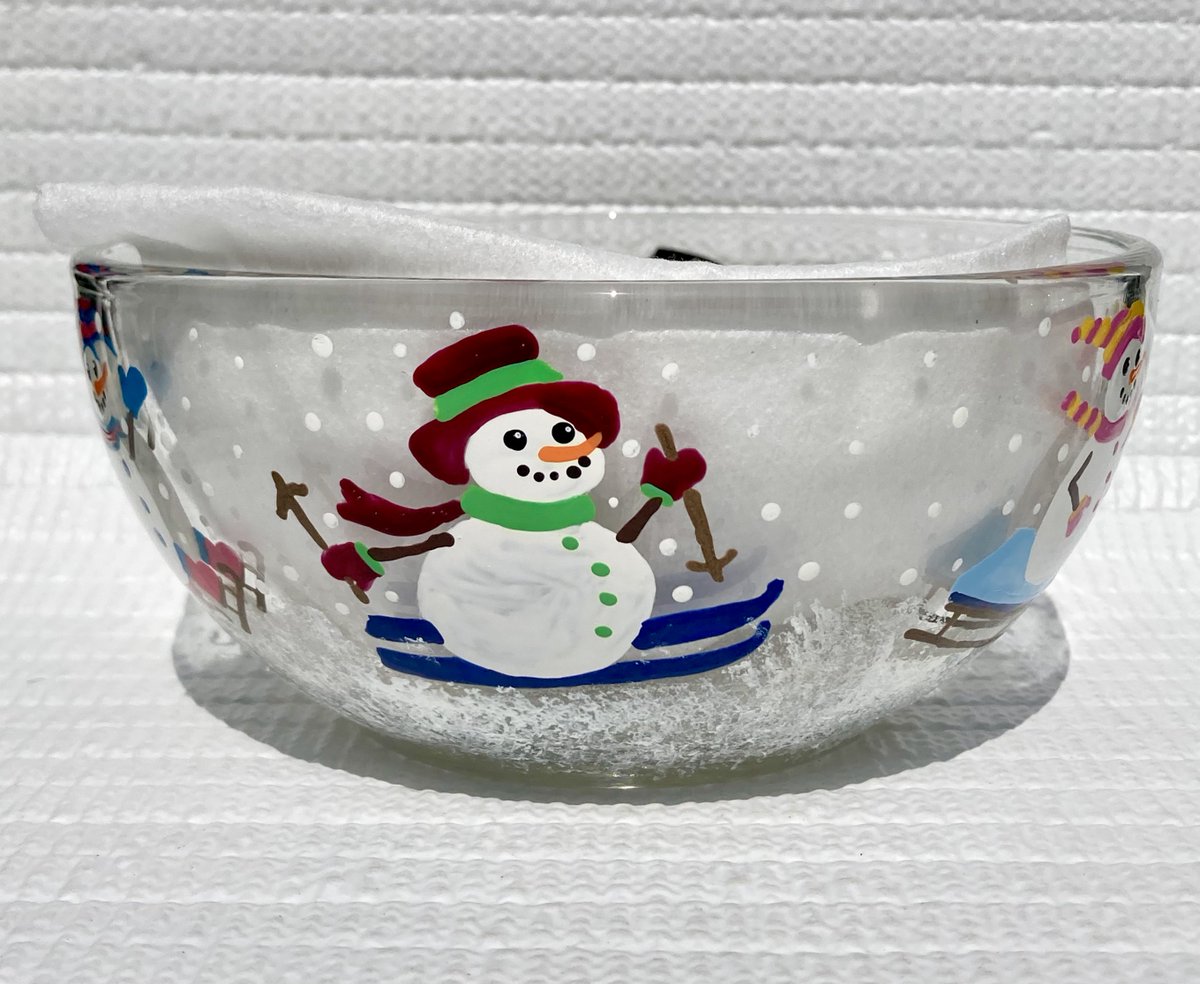 LPaintitpretty's tweet photo. Check out these. snowmen https://t.co/PKmvqlELdE #candydish #Christmasgifts #snowmangift #SMILEtt23 #etsyshop https://t.co/khHulFEr75
