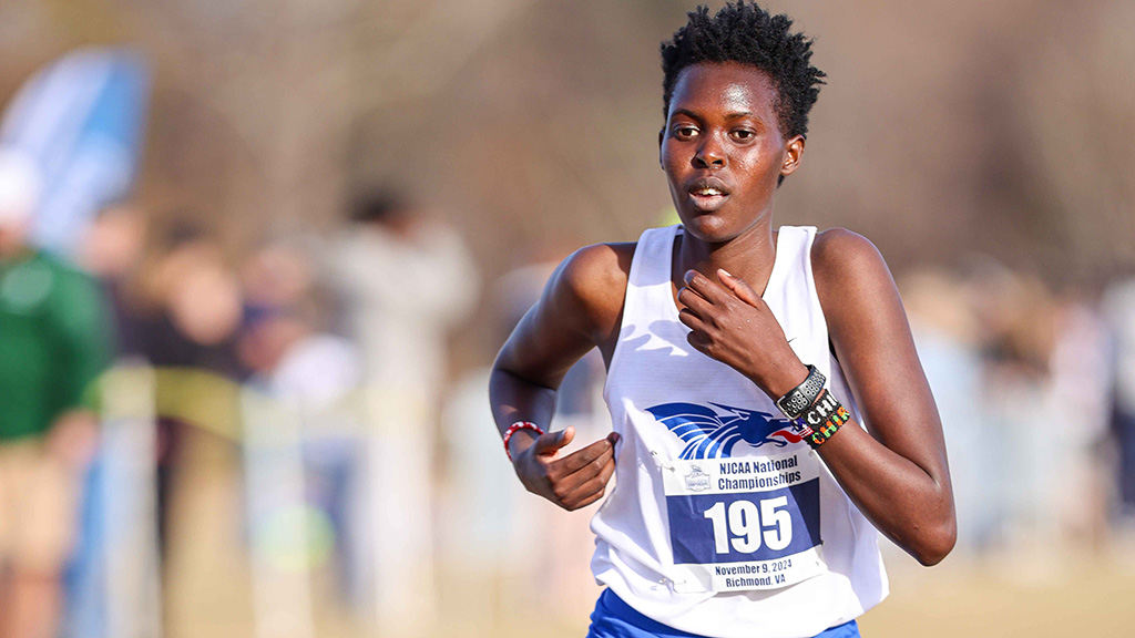 Blue Dragon freshman Faith Jepchirchir completes an historical cross country season with a national runner-up finish Saturday at the NJCAA Championships in Richmond, VA. #BreatheFire

hutchinson.prestosports.com/sports/wxc/202…