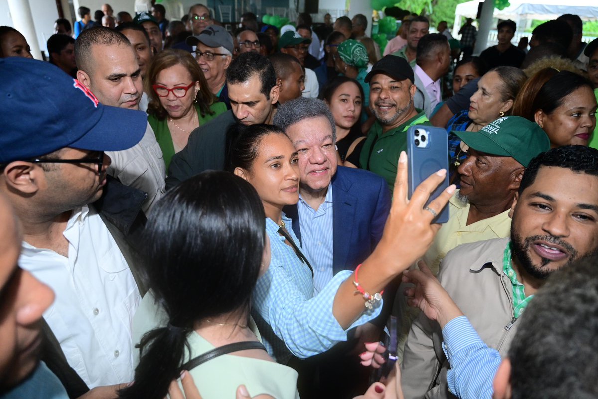 Leonel Fernández tweet media
