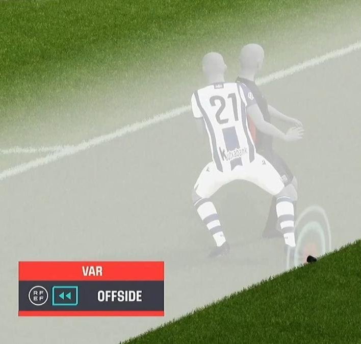 joanRvallve's tweet image. Comença el gran debat sobre el VAR semiautomàtic. Amb 7 dies de retard.