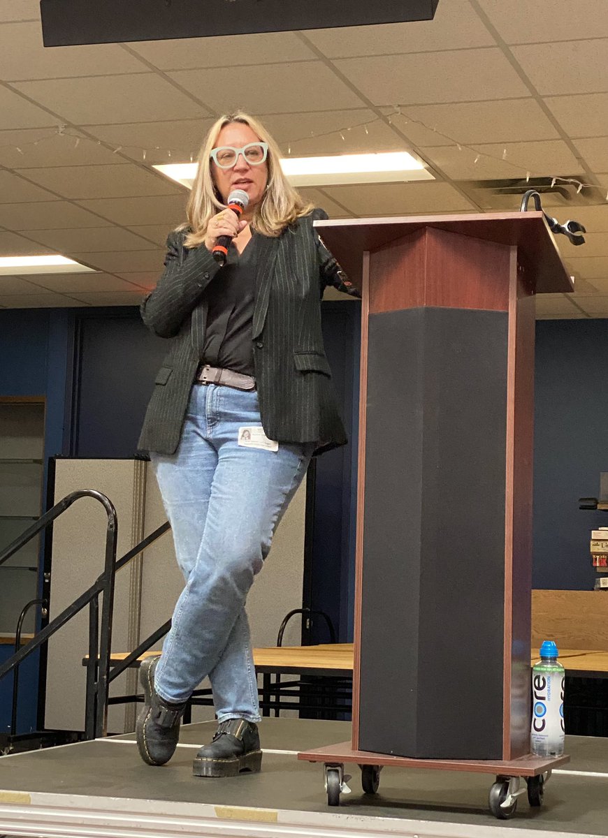 Naperville North honored the brilliant Rachel Louise  Snyder with our Learners to Leaders award last week! Thank you to  <a href="/NNHSLC/">NNHS Learning Commons</a> and <a href="/wachtel_NNHS/">Jay Wachtel - NNHS</a>.  @RLSWrites—the power of your words and actions inspire me! I’m so grateful. #learnerstoleaders