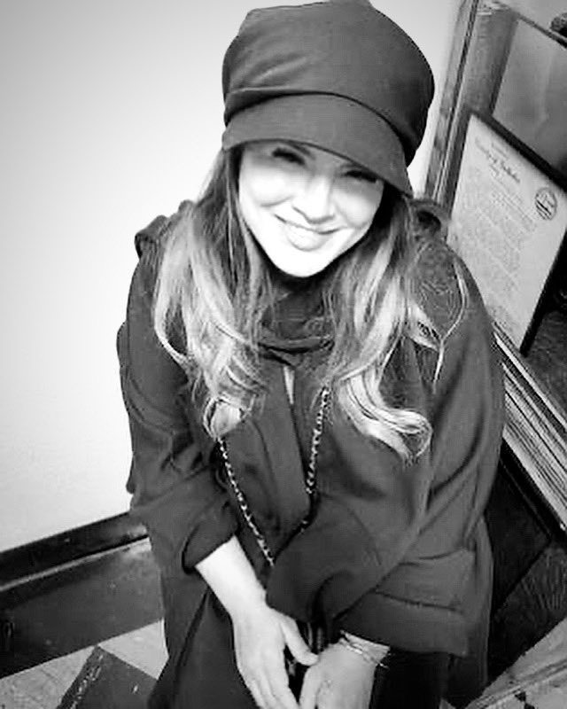 ginacarano's tweet image. This is the only time I sat down while waiting in line for 4 hours to vote, it was right before I walked in to cast my vote but I am smiling because it really felt like it would make a difference to put an end to 4 years of absolute evil &amp;amp; destruction. 

I know this is just the…