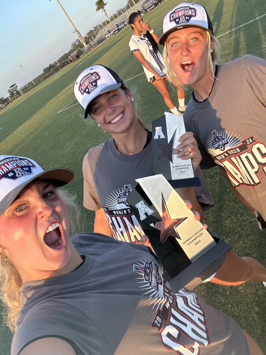 Creative intern x Conference Champion!🏴‍☠️🔥 <a href="/molly6thomas/">Molly Thomas</a>