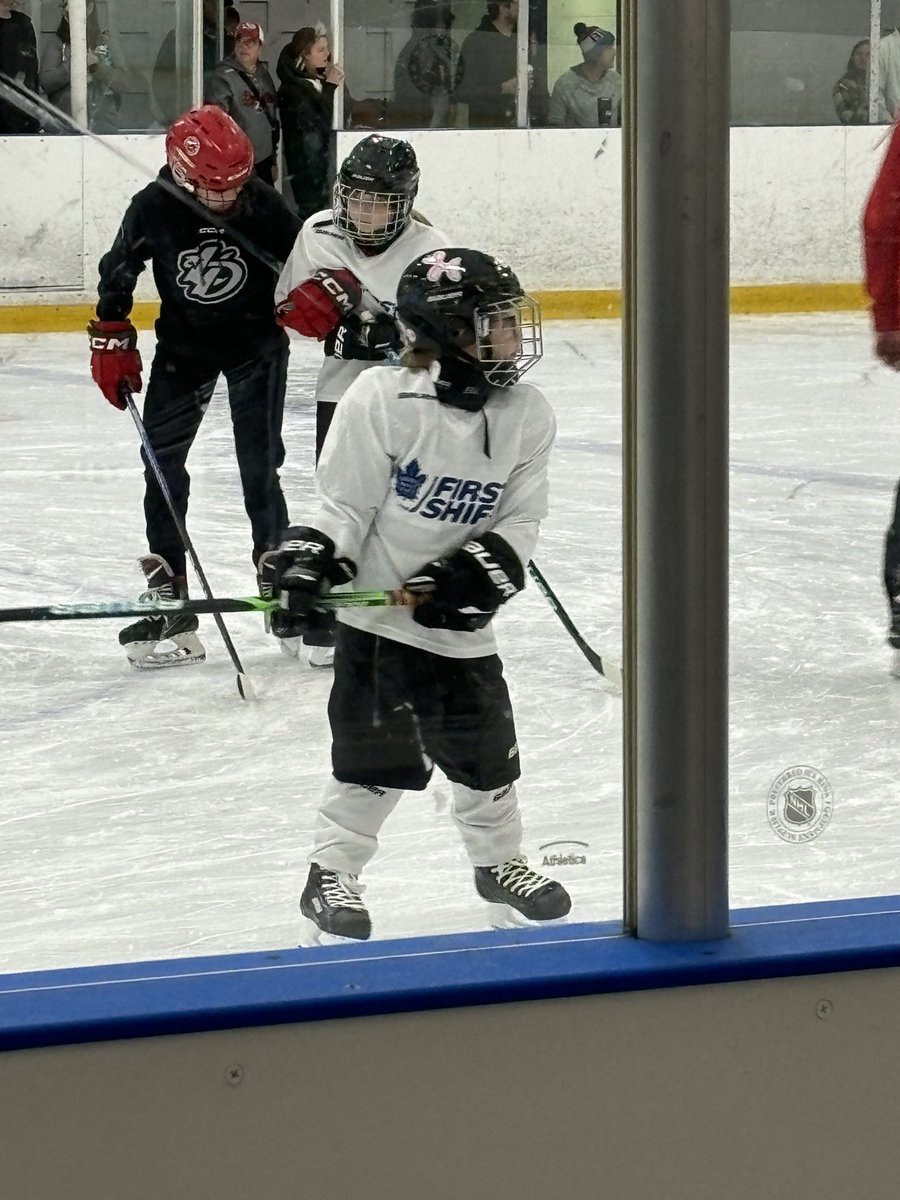 TblightningMeme's tweet photo. Not #GoBolts related but so glad to have the @BauerHockey and @NHL #firstshift program available for my daughter to learn fundamentals of hockey before starting next year!  First day on the ice and she almost cried when it was time to leave. She didn’t want to stop! https://t.co/BpEhYF7bSd