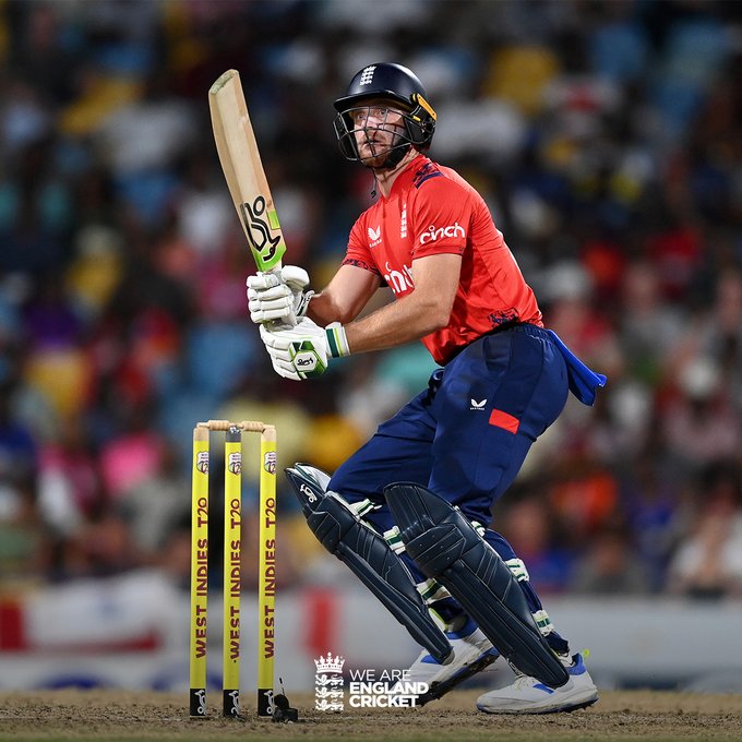 We all missed the Jos Buttler scoop ⚡️ 📹 Credits: Twitter/englandcricket