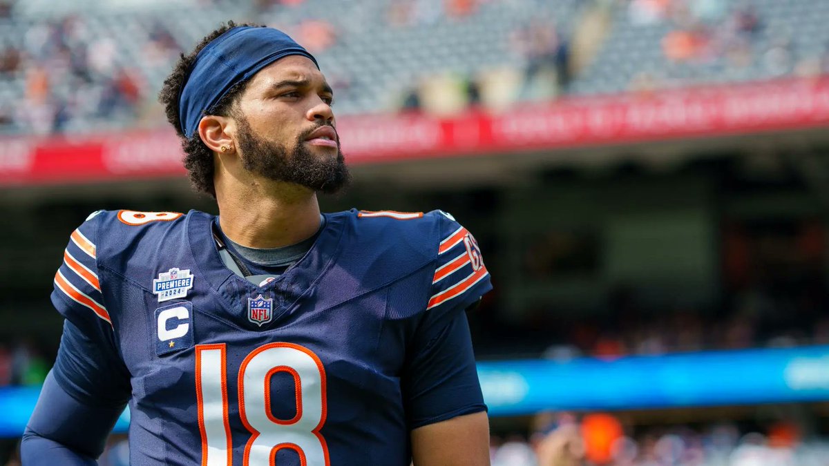 AmeAloMex's tweet image. Describe a Caleb Williams en una palabra.