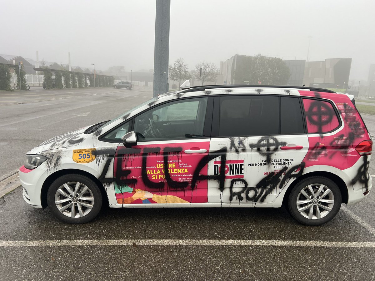 Frankie hi-nrg mc ®️ tweet media