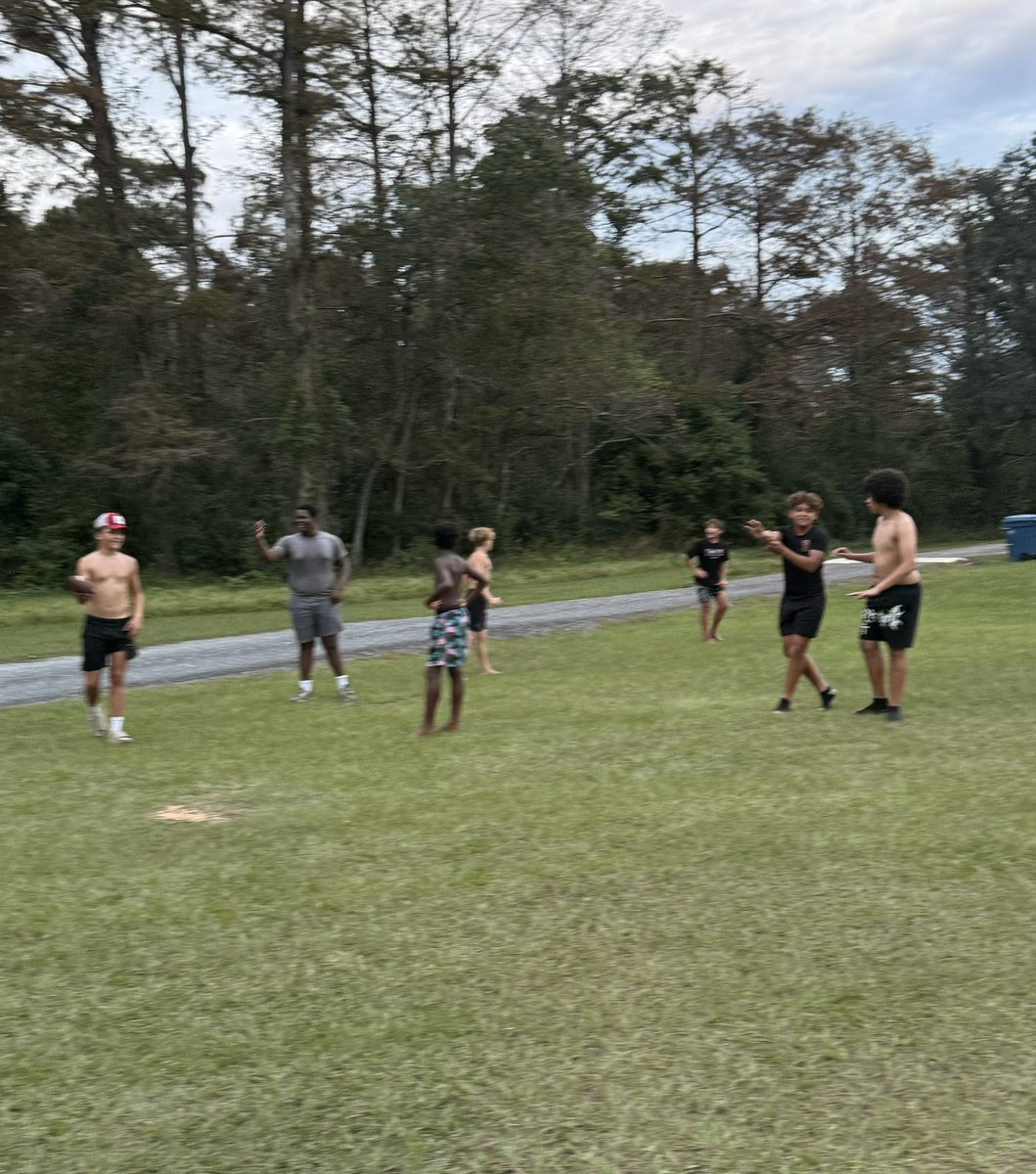 CoachWaggonerGT's tweet photo. Pulling up to the house after working at football all day and it’s great to see Little Brad and a bunch of his friends all playing football in our yard at the house. You don’t see this many places anymore now days. Brings back memories from growing up! 🏈 #backyardfootball https://t.co/vYl1SRzRkQ