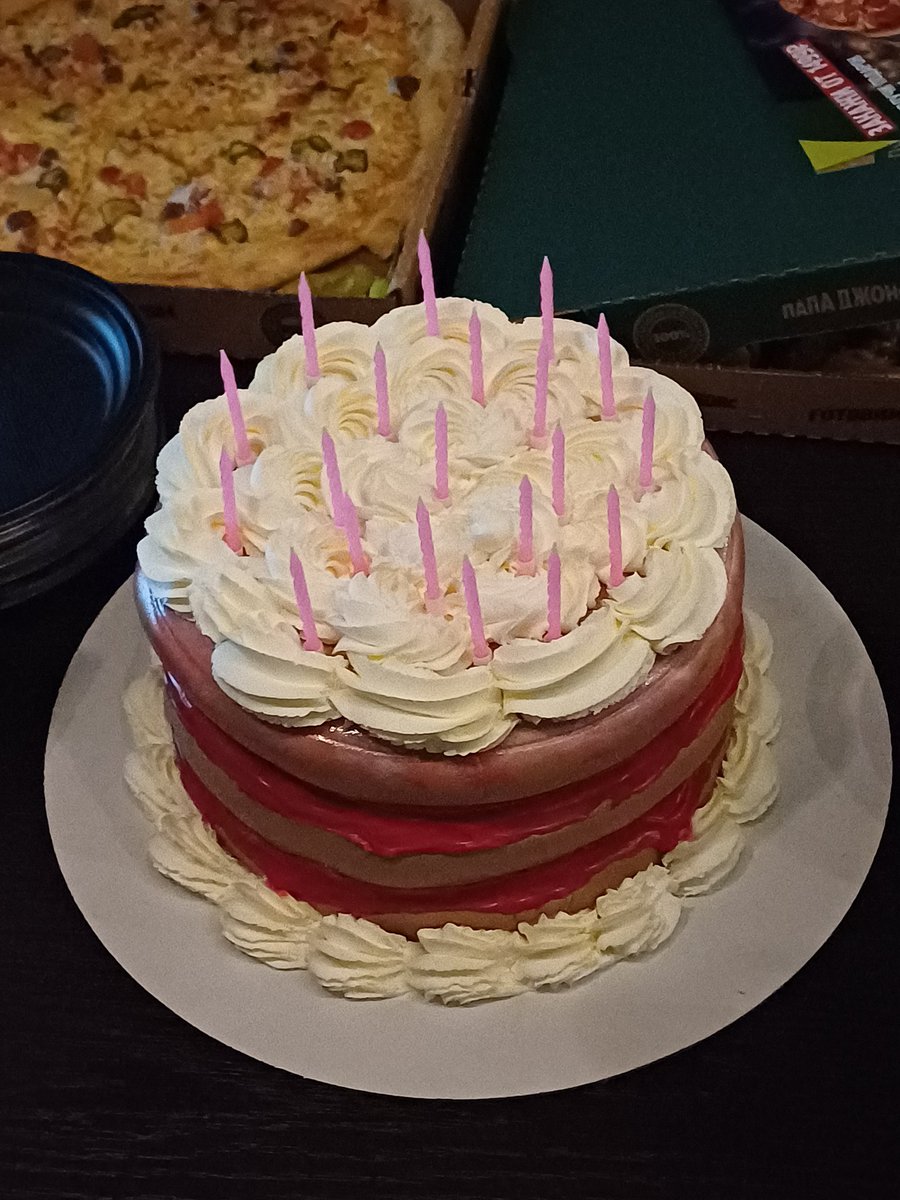 ksabnit's tweet photo. #mouthwashing cake https://t.co/iK5qr0COrK