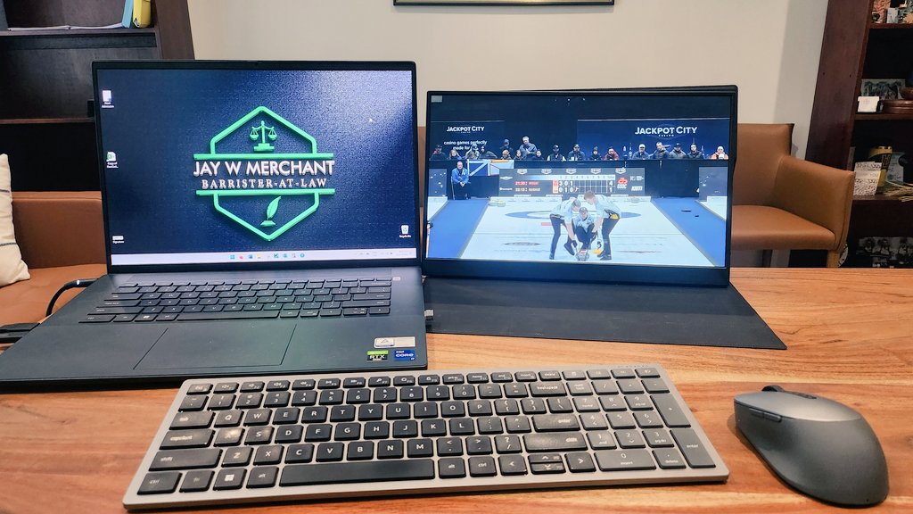 MerchantJW's tweet image. Prepping for court is taking a bit longer today ... huge thanks to @grandslamcurl for streaming ... the quality is next level and while I'd rather be throwing rocks at houses today myself ... this coverage is epic ... #curling #Chambers #Brisbane