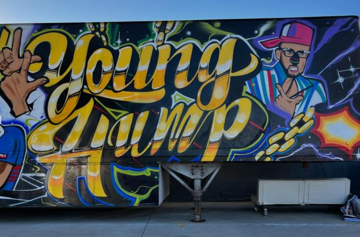 lolifemiami's tweet photo. Peace to SHUCKS™️1993©️ for creating this amazing art for @ThirstinHowl3rd and @YoungHumpDU on a 53’ ft trailer 🫡 #2LsUp #Graffiti #Lolifes #YoungHump #ThirstinHowlthe3rd #Shucks1993 https://t.co/WzDqzObxW3