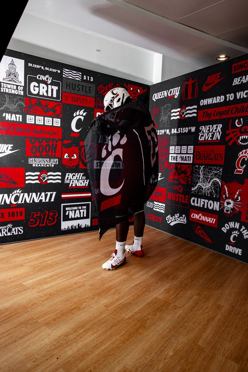 Thank you 🙏🏾 Bearcat Nation for a great weekend !  <a href="/GoBEARCATS/">Cincinnati Bearcats</a> <a href="/GoBearcatsFB/">Cincinnati Football</a> <a href="/UC_Recruiting/">Cincy FB Recruiting</a> <a href="/TheGuruStew/">CoachStewart</a> <a href="/CoachSattUC/">Coach Satterfield</a> <a href="/TysonVeidt/">Tyson Veidt</a>