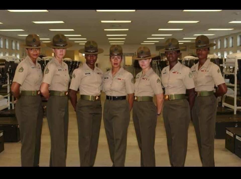 TarraGundrum's tweet photo. Happy Birthday, Marines. Cheers to 249 years!! 🥳❤️🇺🇸🎂#SemperFi https://t.co/XajO2PFeq5