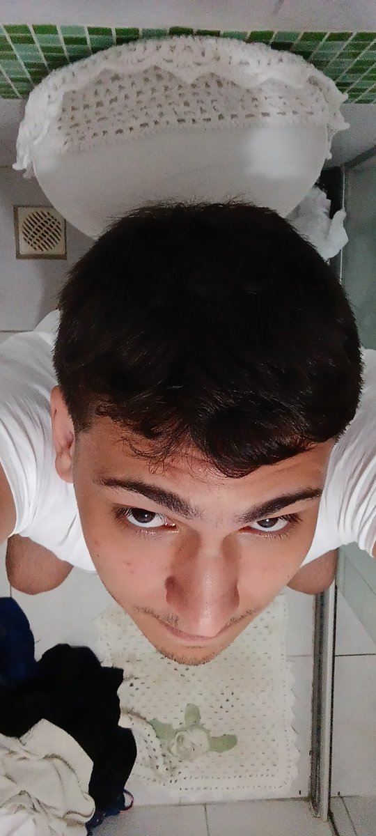 PGeracao82247's tweet image. aquela cagadinha pra começar 
#sessao #esobreisso #semanaabencoada #enem2017 #estoravaso