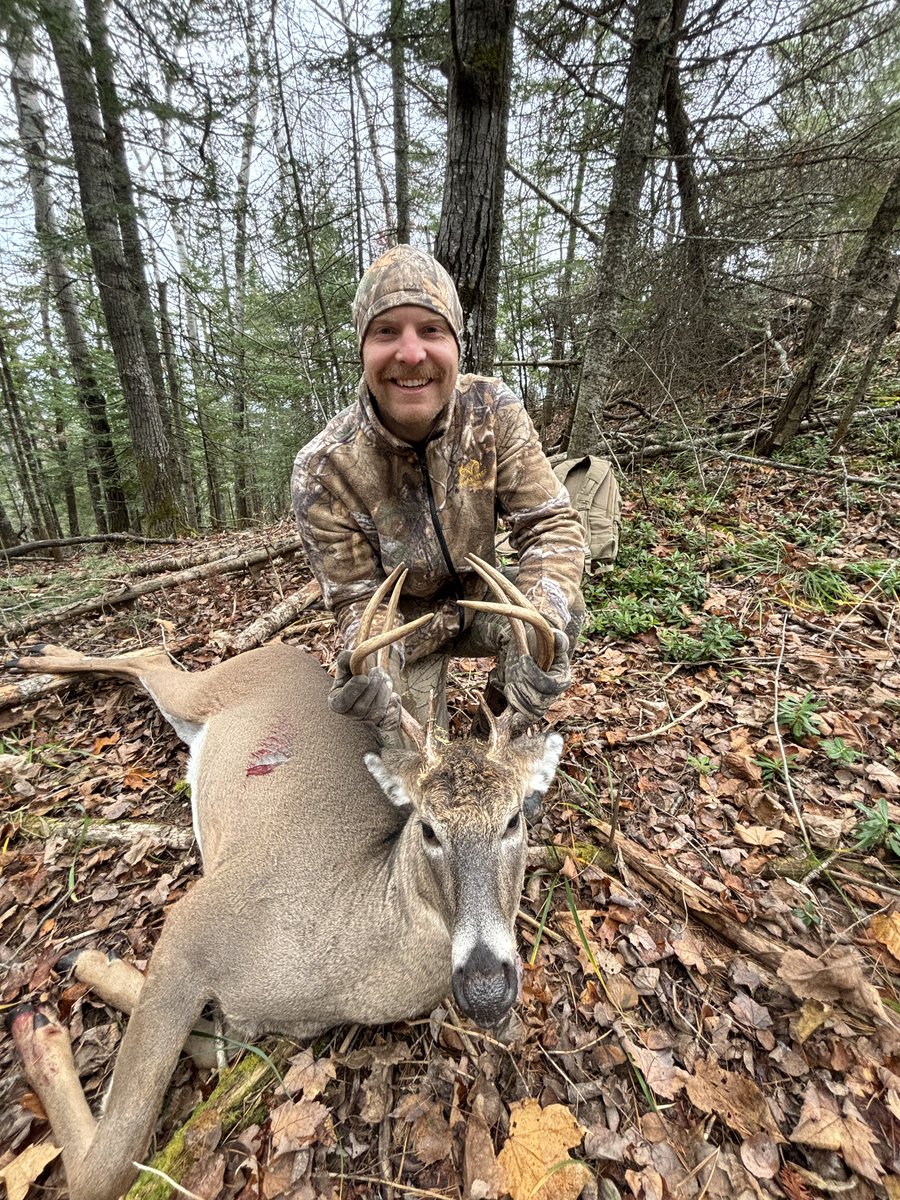 BucksNBooze's tweet photo. On the latest episode of Bucks &amp; Booze Frank shares the story of his first bow buck. 

https://t.co/GUw7CWbBYP

https://t.co/fHuCwdQMQF https://t.co/t3ke8bfVnB