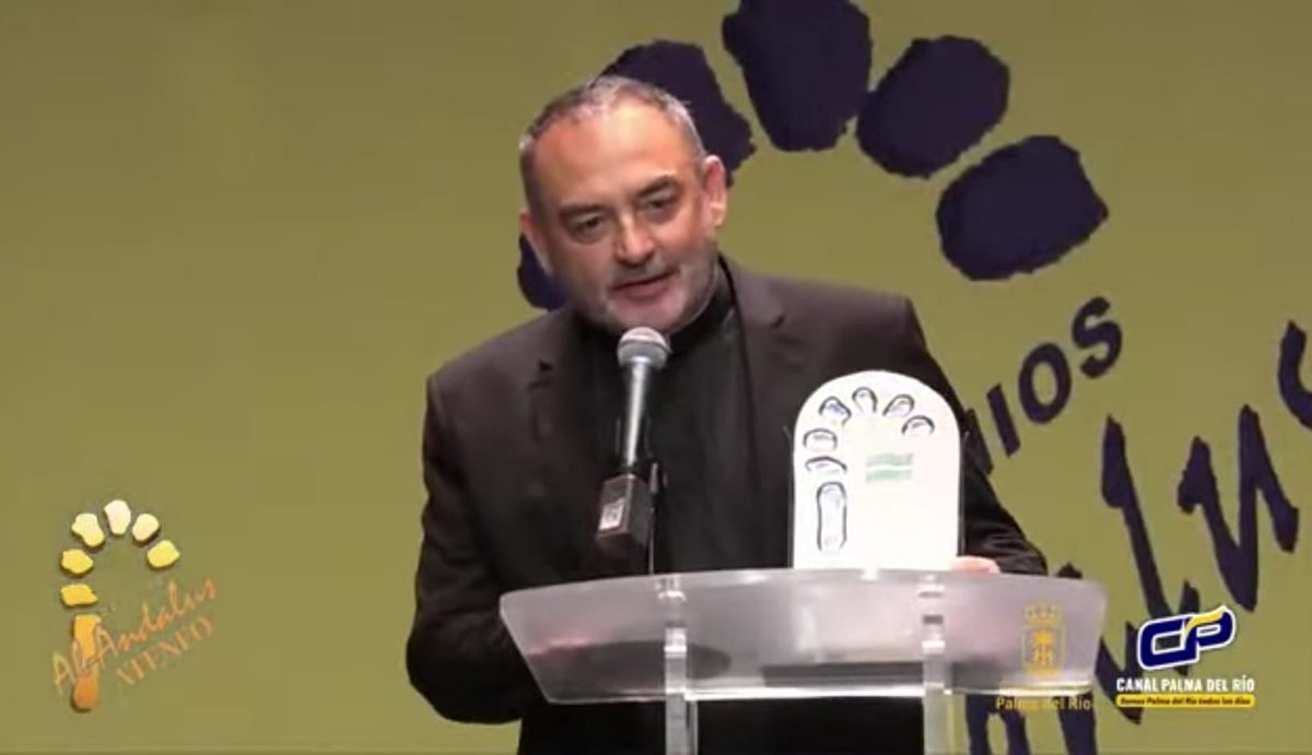 jsanchezadalid's tweet image. Ayer fue un día feliz para mí. Recibí el Premio de Literatura Al-Andalus Ateneo 2024 en Palma del Río, en las preciosas tierras sembradas de naranjos de mi amada Córdoba.
La palabra Al-Andalus está unida a mí obra literaria desde sus inicios. Motivo pues de doble alegría.