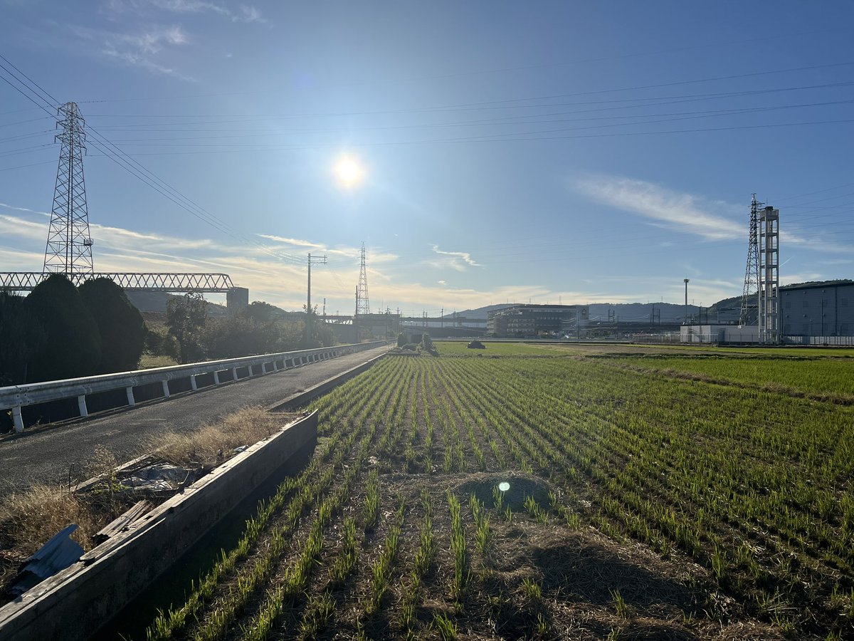 noz_fuzz's tweet photo. 数年ぶりに帰省中
観光地じゃないこの景色が好き
鉄博は何回行っても良い
東京までドライブしんど https://t.co/9HYHuavCxd