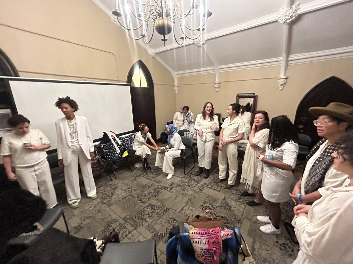 Resistance Revival Chorus (@resistancerev) on Twitter photo Getting warmed up for <a href="/BklynFolkFest/">BrooklynFolkFest</a>! If you can’t join us in person at St Ann’s Church in Brooklyn tonight, grab a livestream ticket to watch from wherever you are! viewcy.com/checkout/the_2… Getting warmed up for <a href="/BklynFolkFest/">BrooklynFolkFest</a>! If you can’t join us in person at St Ann’s Church in Brooklyn tonight, grab a livestream ticket to watch from wherever you are! viewcy.com/checkout/the_2…