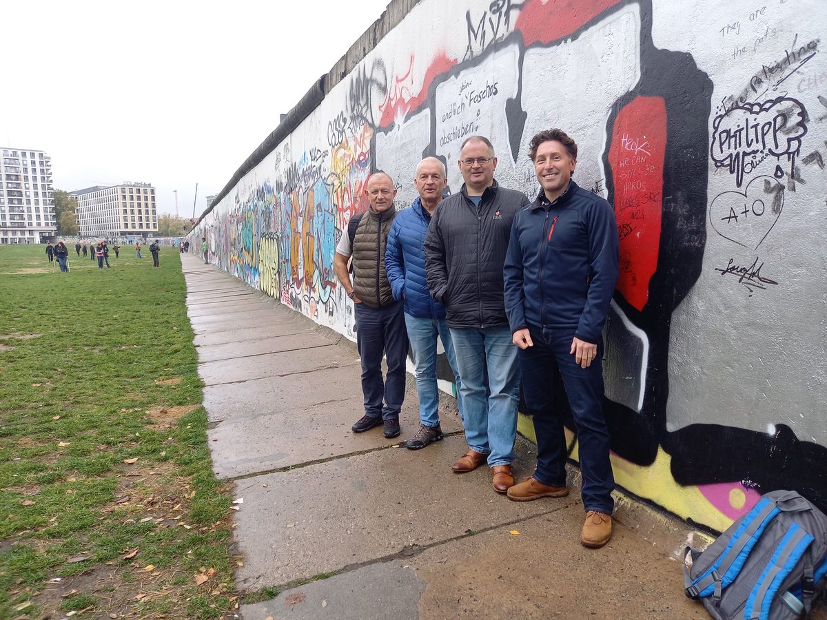 UK_Reserves's tweet photo. Our Senior Rates &amp; NCO's visit to Berlin included  tours of cultural sites, including the Reichstag and old Berlin Wall.  

The former included a tour from a German MP, which was fascinating! https://t.co/tpb7Thhsje
