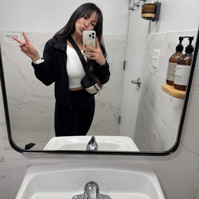 klarissatheestallion tweet media