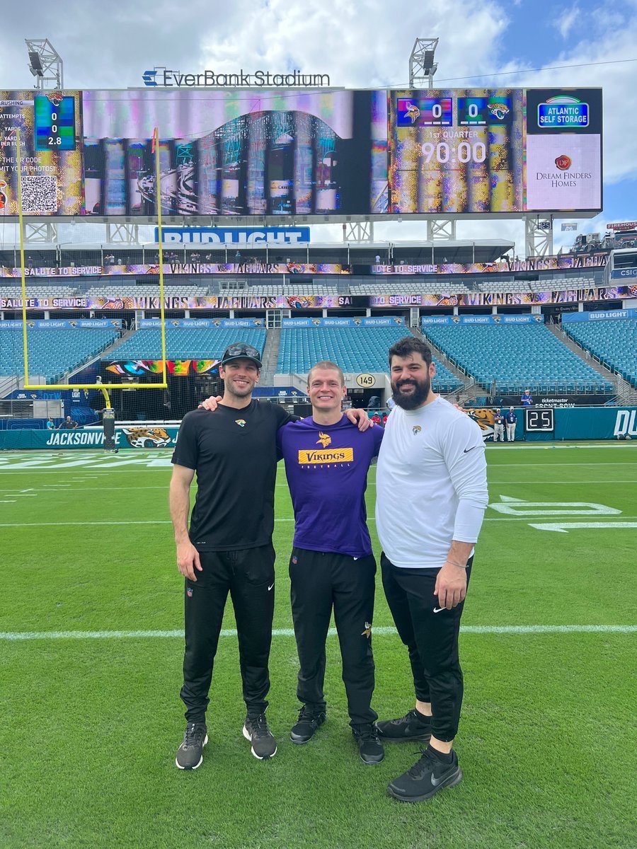 Dan Ridenour (@danbearpig25) on Twitter photo Best part of this career is making friends like these guys. Great to have a brief <a href="/HuskersNAPL/">Nebraska Sports Science</a> reunion in Jacksonville Best part of this career is making friends like these guys. Great to have a brief <a href="/HuskersNAPL/">Nebraska Sports Science</a> reunion in Jacksonville