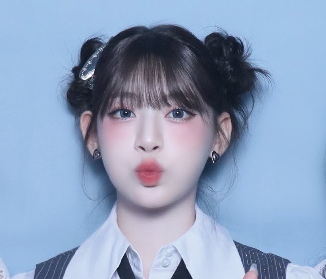 S3EUN_'s tweet photo. https://t.co/GoGV6npNd8