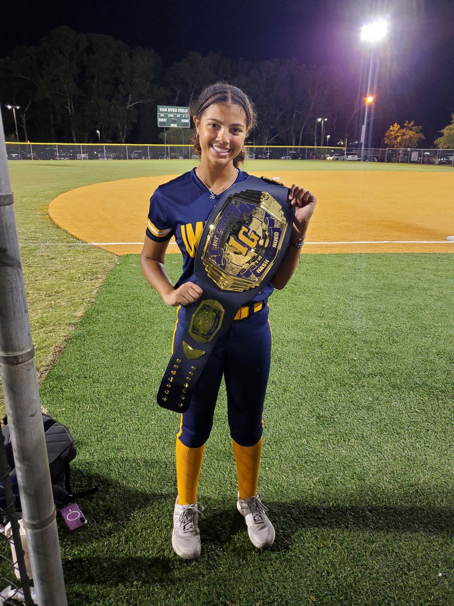 IG_National2728's tweet photo. Big weekend for Impact Gold Premier 26/27 at the Bombers Exposure tournament! All 4 of our pitchers (@MadilynSchultz9 @riannahb2027 @AlyssaFlores44 @ReeseHeflin2026) and defense were on fire only giving up 10 hits on the weekend with a .583 ERA and 26 SO. Despite some challenges at the plate, we powered through with a 4-0-1 record against some tough teams! Special shoutout to @HayHub1126 and @jbooker_2027 for adding to their homerun totals! Way to represent, ladies! 💪💥 #GetTheBelt #GoldBlooded #TrustTheProcess