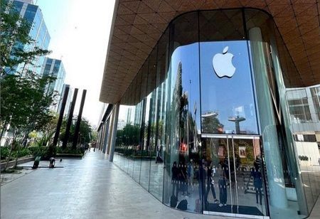 theindustryout1's tweet image. Apple Makes Landmark Milestone by Establishing Research Wing in India
News: qrcd.org/7KsG
#AppleOperationsIndia #hardwaredevelopment #engineeringequipment #thirdpartymanufacturers #manufacturingofAppleproducts