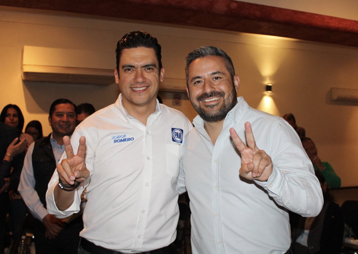 Adán Domínguez Sánchez (@adandominguez) on Twitter photo Felicidades <a href="/JorgeRoHe/">Jorge Romero Herrera</a> y <a href="/eduardorivera01/">Eduardo Rivera Pérez</a> por este contundentemente triunfo. Hoy ganó Acción Nacional.
#RomeroPresidente Felicidades <a href="/JorgeRoHe/">Jorge Romero Herrera</a> y <a href="/eduardorivera01/">Eduardo Rivera Pérez</a> por este contundentemente triunfo. Hoy ganó Acción Nacional.
#RomeroPresidente