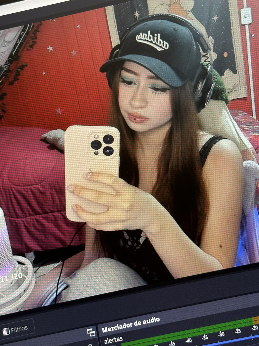 stream con 3 mujeres= sexo twitch.tv/elisadyoo