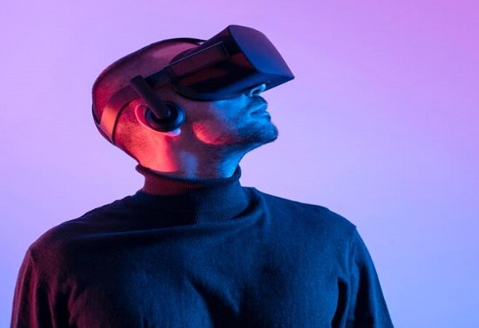 CIOTech_Outlook's tweet image. Augmented Reality Market Grows as Investments Boost Mobile Integration

Rising investments in #ARtechnology are fueling #augmentedreality (AR) expansion, accompanied by a shift towards greater #ARintegration in mobile devices.

News: qrcd.org/7KsU

#automotiveindustries