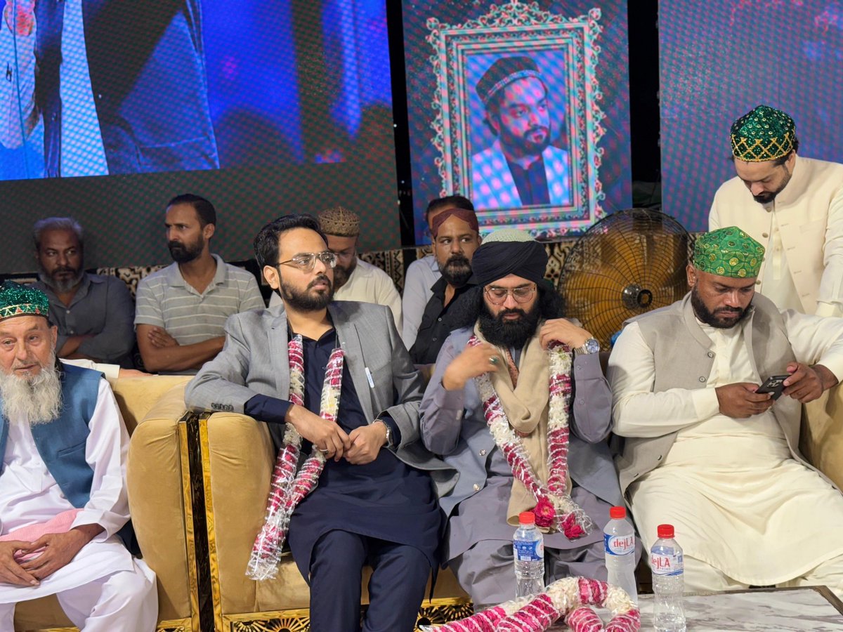 HusseyKU's tweet photo. ایم۔ پی۔ اے PS-100 انجینئر سید عثمان بھائی کی خانقاہ فیروزہ کے سالانہ سرس میں ایم کیو ایم پاکستان گلستان جوہر ٹاؤن کے ذمہ داران و کارکنان کے ہمراہ خصوصی شرکت۔ 

ایم۔ کیو۔ ایم پاکستان
گلستان جوہر ٹاؤن
#MQMPakistanSMTeam
@MQMJoharSector @DigitalMQMP @MQMPKOfficial @MQMPUpdates https://t.co/zfvqRMX6Pn