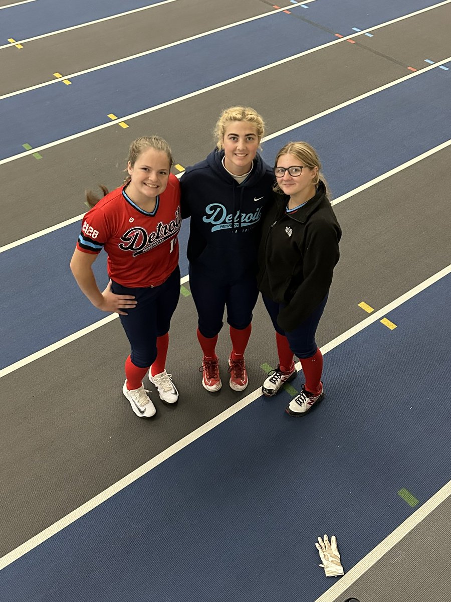 Kendra Damm 2027 tweet media