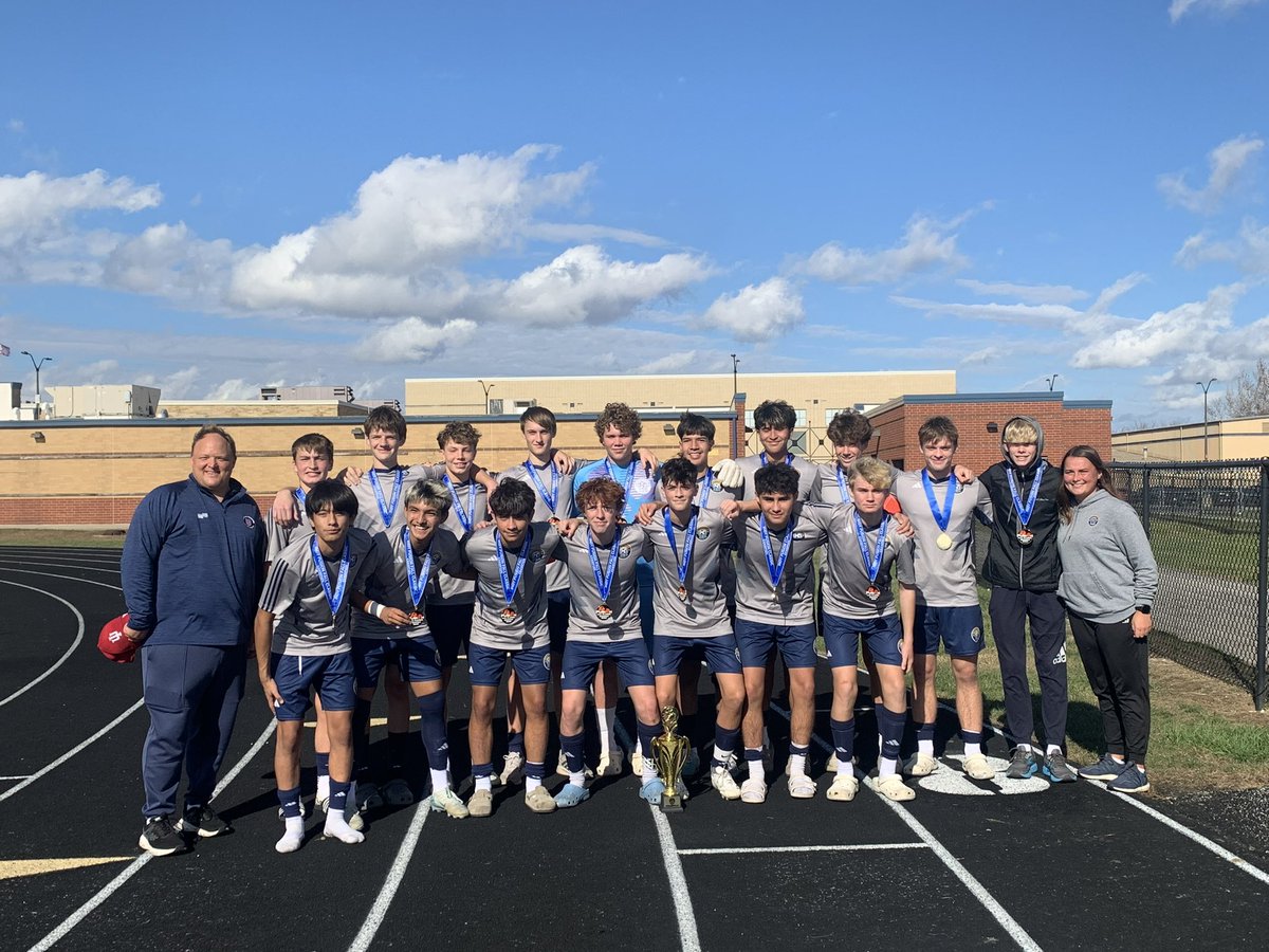 abrowning79's tweet photo. 2009 Gold and 2009 Blue boys both winning the championship at the Indy Fusion Classic. 07 boys finish as finalists. Great work boys!

@TWBruinsSoccer @Hendricks_Elite @BHSDogsSoccer @AvonBoysSoccer @NPHS_BoysSoccer @CascadeBSoccer https://t.co/MkV294JVm9