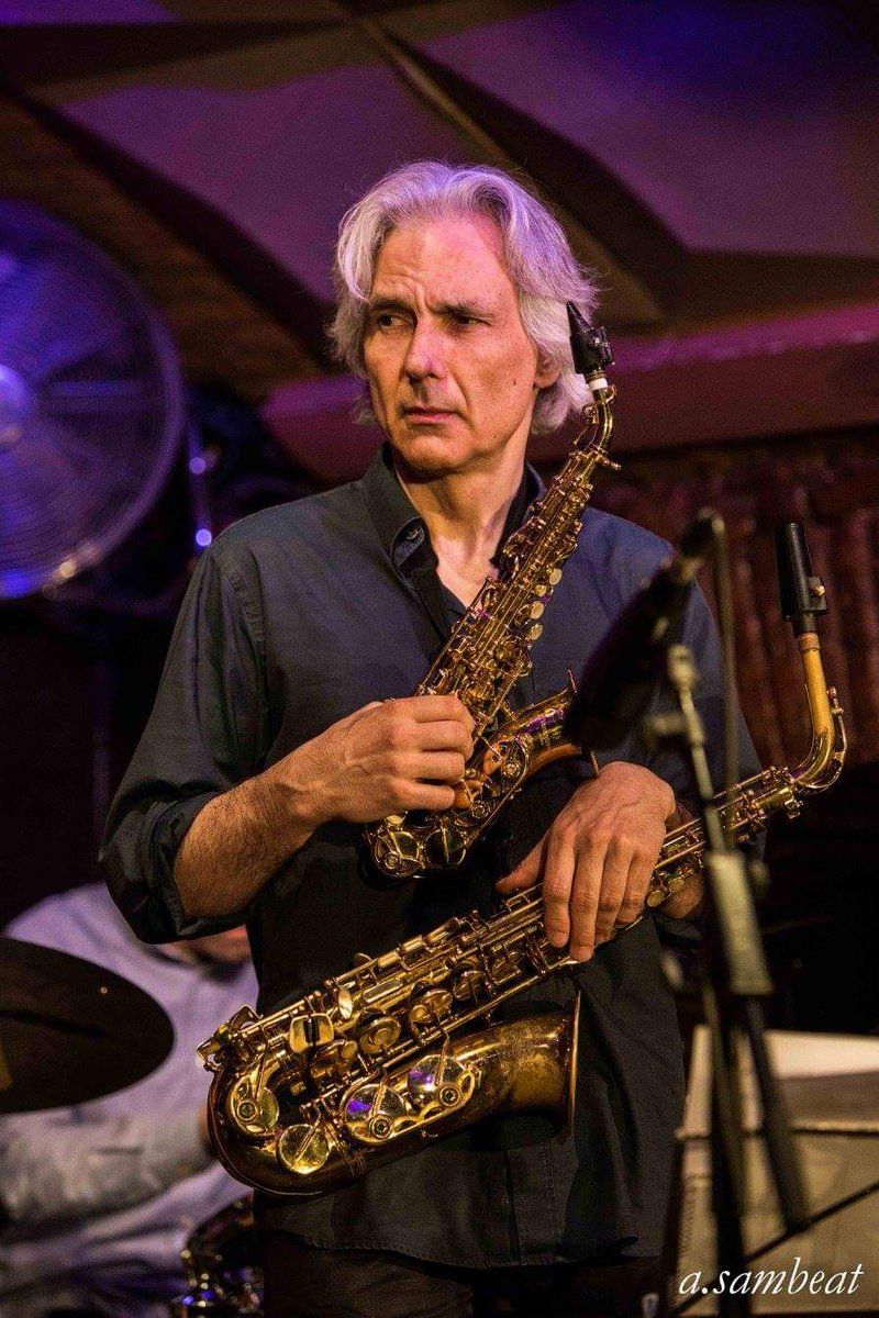 CapitalJazzClub's tweet photo. #NowPlaying, 'Brooklyn', off @JoeMagnarelli, & the #PericoSambeat Quartet's *Pòrtico*. (2017). The #CapitalJazzClub984, with #JacobAsiyo, & @KaimaMwiti.
Alto Saxophone: Perico Sambeat
Bass: Ignasi González
Drums: Andrea Michelutti
Piano: Fabio Miano
Trumpet: Joe Magnarelli. https://t.co/pxLFFRTggB